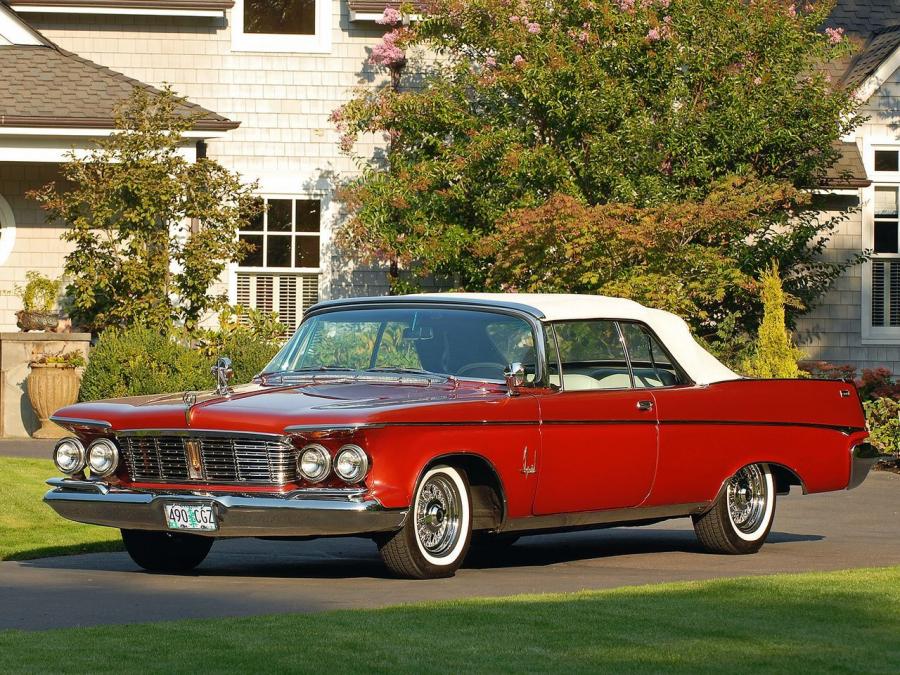  Imperial Crown Convertible (TY1-M 925) 1963 года  (фото 1 из 3)